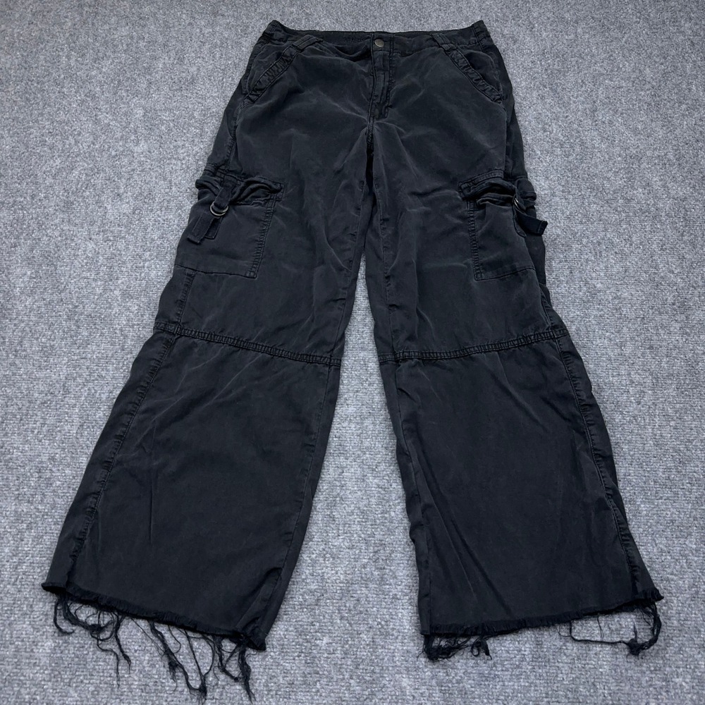 American Eagle Cargo Pants Womens 6 Black Super High Rise Baggy Wide Leg Raw Hem